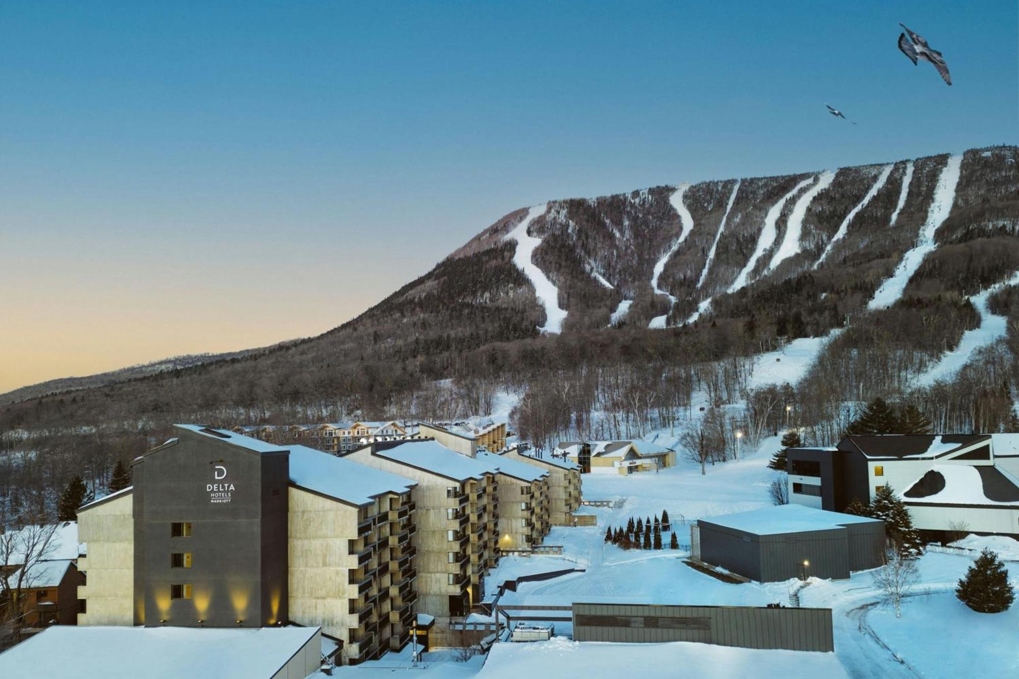 Delta Hotels By Marriott Mont Sainte-Anne, Resort & Convention Center Beaupré Exterior foto